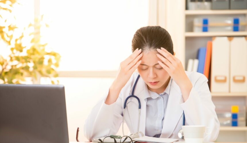shutterstock_549166855 How Health IT Can Mitigate the Effects of Physician Burnout